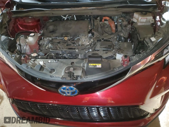 2021 Toyota Sienna XSE with VIN 5TDDSKFC4MS003737, listed as a Copart auction lot 83232334 with 63,938 mi miles and Salvage Title. Bid and sale history available at carsss.com. Image 12.