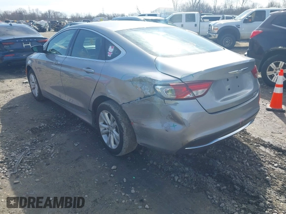 2015 Chrysler 200 Limited z VIN 1C3CCCAB1FN752554, wystawiony jako IAAI lot #41991099 z przebiegiem 105 521 mil mil oraz . Historia ofert i sprzedaży dostępna na DreamBid. Obrazek 6.