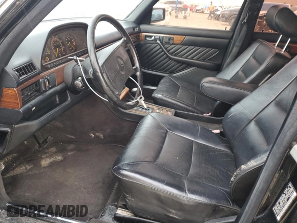 1990 Mercedes-Benz 300 with VIN WDBCA25D0LA538034, listed as a Copart auction lot 81262894 with 49,139 mi miles and Clean Title. Bid and sale history available at DreamBid. Image 7.