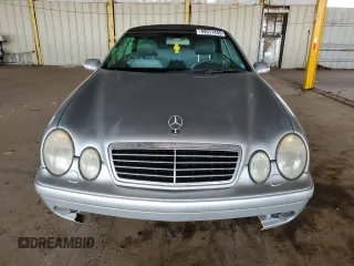 2000 Mercedes-Benz CLK 320/430 z VIN WDBLK70G3YT033094, wystawiony jako Copart lot #49511445 z przebiegiem 193 281 mil mil oraz Szkoda całkowita • Salvage title. Historia ofert i sprzedaży dostępna na DreamBid. Obrazek 5.