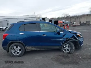 2019 Chevrolet Trax LT with VIN 3GNCJPSB8KL305731, listed as a IAAI auction lot 41953636 with 99,983 mi miles. Bid and sale history available at carsss.com. Image 13.