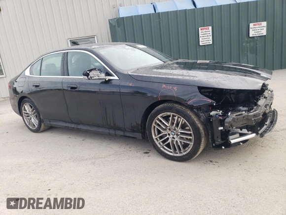2025 BMW 5 Series 540i xDrive with VIN WBA63FJ04SCU11533, listed as a Copart auction lot 49496895 with 3,579 mi miles and Clean Title. Bid and sale history available at carsss.com. Image 4.