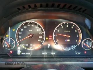 2017 BMW M6 z VIN WBS6E9C56HG437410, wystawiony jako Copart lot #80217694 z przebiegiem 68 335 mil mil oraz Szkoda całkowita • Salvage title. Historia ofert i sprzedaży dostępna na DreamBid. Obrazek 9.