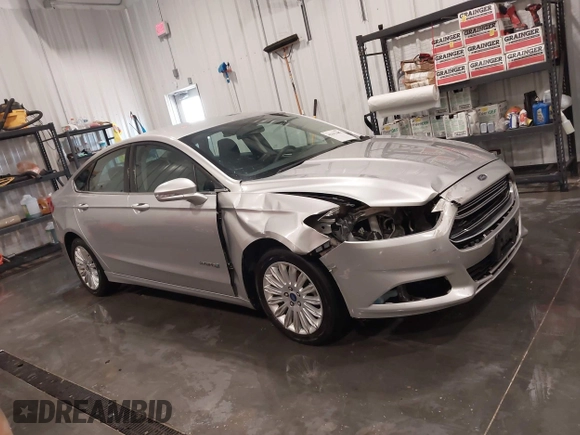 2014 Ford Fusion SE Hybrid с VIN 3FA6P0LU1ER227571, выставлен на аукционе IAAI как лот 42391487 с пробегом 127 979 миль миль и . История ставок и продаж доступна на DreamBid. Изображение 13.