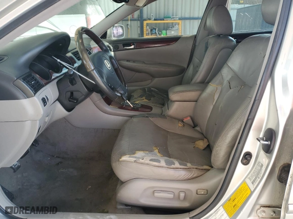 2002 Lexus ES 300 with VIN JTHBF30G825008681, listed as a Copart auction lot 83868574 with 116,168 mi miles and Clean Title. Bid and sale history available at carsss.com. Image 7.