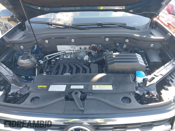 2021 Volkswagen Atlas SE with VIN 1V2WE2CA4MC204010, listed as a IAAI auction lot 41252081 with 41,106 mi miles and . Bid and sale history available at DreamBid. Image 10.