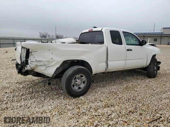 2021 Toyota Tacoma SR z VIN 3TYRX5GNXMT015985, wystawiony jako Copart lot #47067545 z przebiegiem 130 660 mil mil oraz Czysty tytuł • Clean title. Historia ofert i sprzedaży dostępna na DreamBid. Obrazek 3.