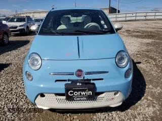 2016 FIAT 500e with VIN 3C3CFFGEXGT170268, listed as a Copart auction lot 48843145 with 27,323 mi miles and Salvage Title. Bid and sale history available at carsss.com. Image 5.