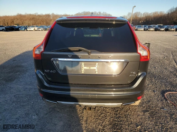 2015 Volvo XC60 T6 Platinum with VIN YV4902RM1F2662348, listed as a Copart auction lot 84502354 with 106,515 mi miles and Salvage Title. Bid and sale history available at carsss.com. Image 6.