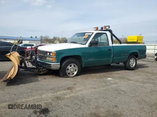 1988 Chevrolet Silverado 1500 with VIN 1GCDK14K8JE202800, listed as a Copart auction lot 53239605 with 186,894 mi miles and Salvage Title. Bid and sale history available at DreamBid. Image 1.