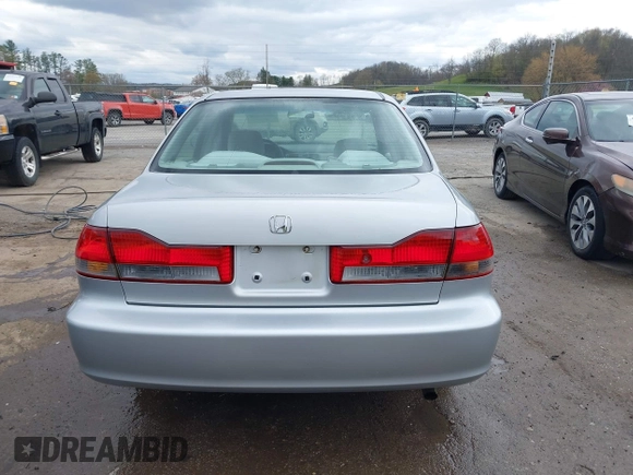 2001 Honda Accord LX z VIN 1HGCG56491A098359, wystawiony jako IAAI lot #42021768 z przebiegiem 122 121 mil mil oraz . Historia ofert i sprzedaży dostępna na DreamBid. Obrazek 16.