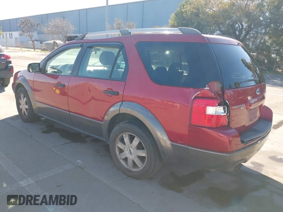 2005 Ford Freestyle SE with VIN 1FMZK04105GA30548, listed as a IAAI auction lot 41422368 with 258,791 mi miles. Bid and sale history available at carsss.com. Image 3.