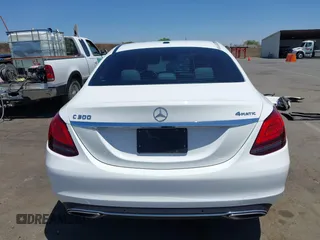 2021 Mercedes-Benz C 300 with VIN W1KWF8EB4MR646585, listed as a IAAI auction lot 42544380 with 21,610 mi miles and . Bid and sale history available at DreamBid. Image 17.