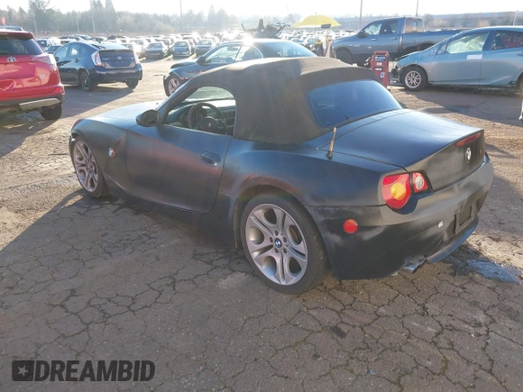 2004 BMW Z4 2.5i z VIN 4USBT33544LS51157, wystawiony jako IAAI lot #41343067 z przebiegiem 151 267 mil mil oraz . Historia ofert i sprzedaży dostępna na DreamBid. Obrazek 3.