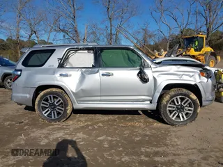 2022 Toyota 4Runner Limited z VIN JTEKU5JR2N6017275, wystawiony jako IAAI lot #41458168 z przebiegiem 40 743 mil mil oraz . Historia ofert i sprzedaży dostępna na DreamBid. Obrazek 13.