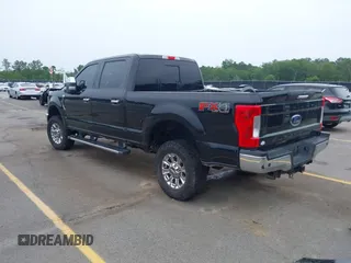 2019 Ford F-250 XL with VIN 1FT7W2B60KEG82555, listed as a IAAI auction lot 42203933 with 163,407 mi miles and . Bid and sale history available at DreamBid. Image 3.