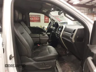 2020 Ford F-250 XL z VIN 1FT7W2B65LED67610, wystawiony jako IAAI lot #41288173 z przebiegiem 160 730 mil mil oraz . Historia ofert i sprzedaży dostępna na DreamBid. Obrazek 5.