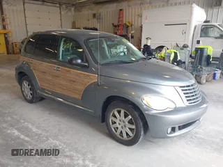 2010 Chrysler PT Cruiser z VIN 3A4GY5F96AT218310, wystawiony jako IAAI lot #42335659 z przebiegiem 121 864 mil mil oraz . Historia ofert i sprzedaży dostępna na DreamBid. Obrazek 1.