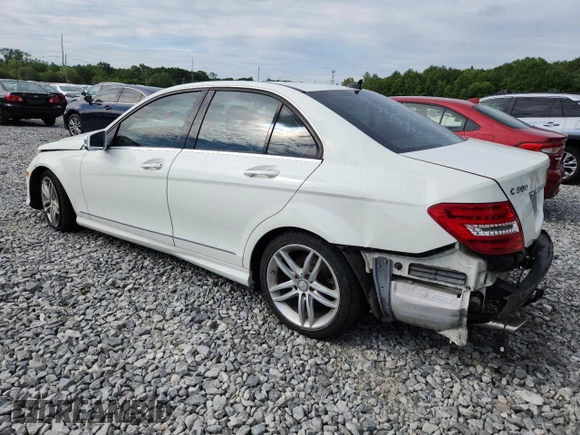 2012 Mercedes-Benz C 300 Sport с VIN WDDGF8BB6CR233512, выставлен на аукционе Copart как лот 60822185 с пробегом 167 011 миль миль и Чистый • Clean title. История ставок и продаж доступна на DreamBid. Изображение 2.