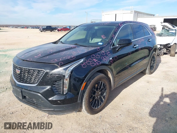 2020 Cadillac XT4 FWD Luxury z VIN 1GYAZAR48LF151119, wystawiony jako IAAI lot #41327430 z przebiegiem 62 704 mil mil oraz . Historia ofert i sprzedaży dostępna na DreamBid. Obrazek 17.