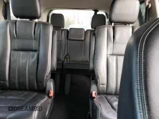 2015 Chrysler Town & Country LX with VIN 2C4RC1AG6FR675771, listed as a Copart auction lot 82665674 with 146,636 mi miles and Salvage Title. Bid and sale history available at carsss.com. Image 10.