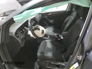 2019 Volkswagen Golf S z VIN 3VWY57AU4KM512582, wystawiony jako Copart lot #49403665 z przebiegiem 103 138 mil mil oraz Szkoda całkowita • Salvage title. Historia ofert i sprzedaży dostępna na DreamBid. Obrazek 7.