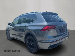2022 Volkswagen Tiguan SE R-Line Black with VIN 3VVCB7AX3NM131, listed as a Copart auction lot 57200955 with 192,171 mi miles and Clean title. Bid and sale history available at DreamBid. Image 3.