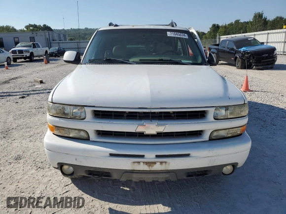 2003 Chevrolet Tahoe Z71 with VIN 1GNEK13Z23R205780, listed as a Copart auction lot 71045034 with 294,759 mi miles and Salvage Title. Bid and sale history available at carsss.com. Image 5.