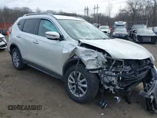 2018 Nissan Rogue SV with VIN KNMAT2MV7JP598545, listed as a IAAI auction lot 41719074 with 173,395 mi miles. Bid and sale history available at carsss.com. Image 1.