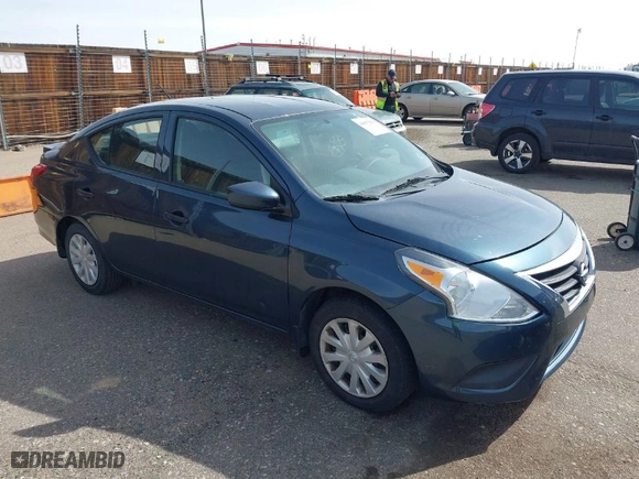 2017 Nissan Versa Sedan SV with VIN 3N1CN7AP8HL830455, listed as a IAAI auction lot 41837678 with 107,067 mi miles. Bid and sale history available at carsss.com. Image 1.