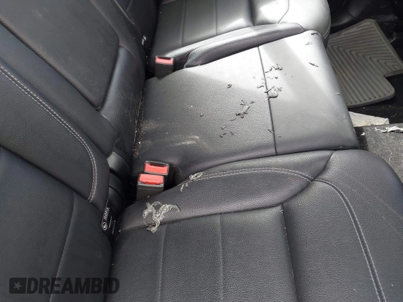2012 Mercedes-Benz M 350 with VIN 4JGDA5HBXCA083383, listed as a IAAI auction lot 42082010 with Not provided miles and . Bid and sale history available at DreamBid. Image 17.
