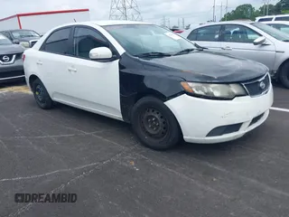 2010 Kia Forte EX z VIN KNAFU4A28A5824092, wystawiony jako IAAI lot #42233005 z przebiegiem 236 206 mil mil oraz . Historia ofert i sprzedaży dostępna na DreamBid. Obrazek 1.