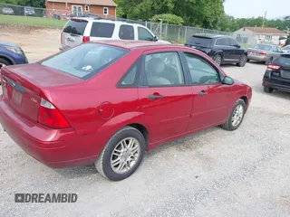2005 Ford Focus S with VIN 1FAFP34N35W277846, listed as a IAAI auction lot 42423090 with 338,234 mi miles and . Bid and sale history available at DreamBid. Image 4.