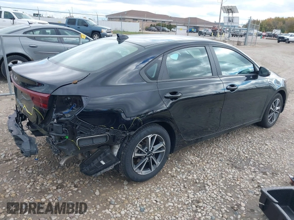 2023 Kia Forte LXS with VIN 3KPF24AD3PE549805, listed as a IAAI auction lot 40584731 with 15,379 mi miles. Bid and sale history available at carsss.com. Image 4.