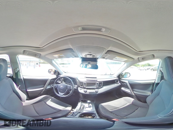 2018 Toyota RAV4 XLE с VIN JTMWFREV1JJ152768, выставлен на аукционе Copart как лот 58026675 с пробегом 145 666 миль миль и Списание • Salvage title. История ставок и продаж доступна на DreamBid. Изображение 14.
