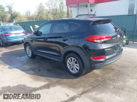 2017 Hyundai Tucson SE with VIN KM8J23A49HU261130, listed as a IAAI auction lot 42093943 with 104,680 mi miles and . Bid and sale history available at DreamBid. Image 3.