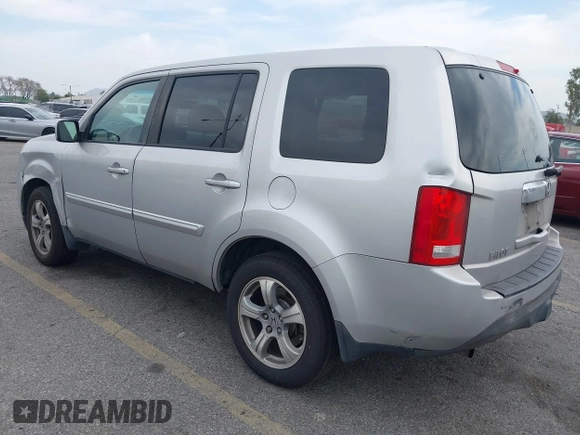 2015 Honda Pilot EX-L with VIN 5FNYF3H68FB001256, listed as a IAAI auction lot 42028966 with 277,927 mi miles and . Bid and sale history available at carsss.com. Image 3.
