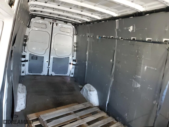 2014 Mercedes-Benz Sprinter Cargo Vans EXT with VIN WD3PE8DC7E5895185, listed as a Copart auction lot 81303884 with 517,728 mi miles and Clean Title. Bid and sale history available at carsss.com. Image 11.