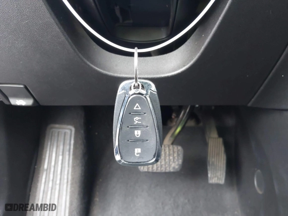 2018 Chevrolet Equinox LT with VIN 2GNAXJEV1J6129715, listed as a IAAI auction lot 41546715 with 143,941 mi miles. Bid and sale history available at carsss.com. Image 11.