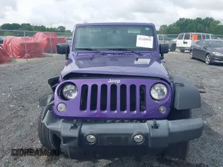2017 Jeep Wrangler Sport z VIN 1C4AJWAG1HL633794, wystawiony jako IAAI lot #42189035 z przebiegiem 90 139 mil mil oraz . Historia ofert i sprzedaży dostępna na DreamBid. Obrazek 12.