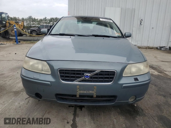 2005 Volvo S60 with VIN YV1RH592552437256, listed as a Copart auction lot 71133844 with 182,321 mi miles and Clean Title. Bid and sale history available at carsss.com. Image 5.