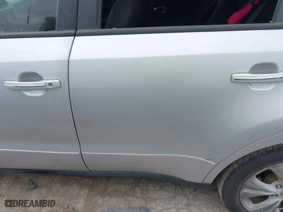 2014 Kia Soul + with VIN KNDJP3A53E7715977, listed as a IAAI auction lot 42044617 with 146,212 mi miles. Bid and sale history available at carsss.com. Image 6.