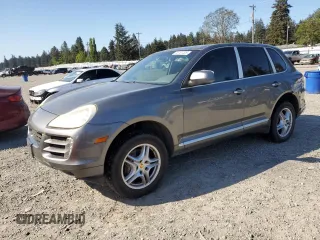 2009 Porsche Cayenne z VIN WP1AA29P59LA00261, wystawiony jako Copart lot #55151405 z przebiegiem 217 130 mil mil oraz Tytuł czysty. Historia ofert i sprzedaży dostępna na DreamBid. Obrazek 1.