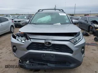 2021 Toyota RAV4 XLE with VIN 2T3W1RFVXMC148125, listed as a IAAI auction lot 41645741 with 66,047 mi miles. Bid and sale history available at carsss.com. Image 13.