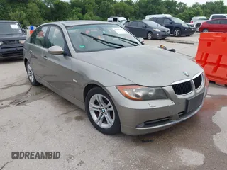 2008 BMW 3 Series 328xi z VIN WBAVC93538K041700, wystawiony jako IAAI lot #42418358 z przebiegiem Nie podano mil oraz . Historia ofert i sprzedaży dostępna na DreamBid. Obrazek 1.