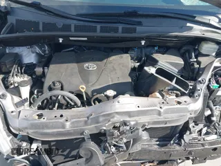 2018 Toyota Sienna XLE Auto Access Seat with VIN 5TDYZ3DC7JS934752, listed as a IAAI auction lot 41982268 with 60,225 mi miles. Bid and sale history available at carsss.com. Image 10.