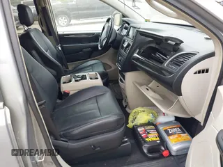 2013 Chrysler Town & Country Touring L with VIN 2C4RC1CG7DR779762, listed as a IAAI auction lot 42118866 with 151,833 mi miles and . Bid and sale history available at DreamBid. Image 5.