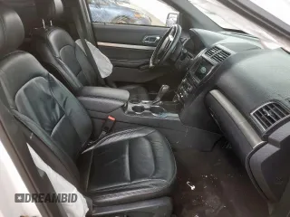 2018 Ford Explorer XLT z VIN 1FM5K7D8XJGC54456, wystawiony jako Copart lot #61671915 z przebiegiem 101 569 mil mil oraz Czysty tytuł • Clean title. Historia ofert i sprzedaży dostępna na DreamBid. Obrazek 7.