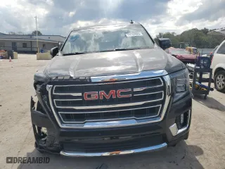 2022 GMC Yukon XL SLT with VIN 1GKS2GKDXNR298754, listed as a Copart auction lot 74757024 with 32,327 mi miles and Clean Title. Bid and sale history available at carsss.com. Image 5.