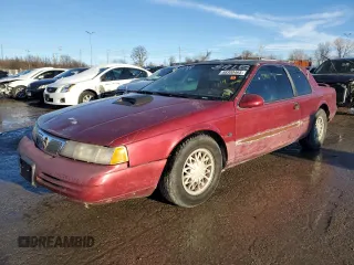 1994 Mercury Cougar z VIN 1MELM62W3RH663050, wystawiony jako Copart lot #88300465 z przebiegiem 57 193 mil mil oraz Tytuł czysty. Historia ofert i sprzedaży dostępna na DreamBid. Obrazek 1.